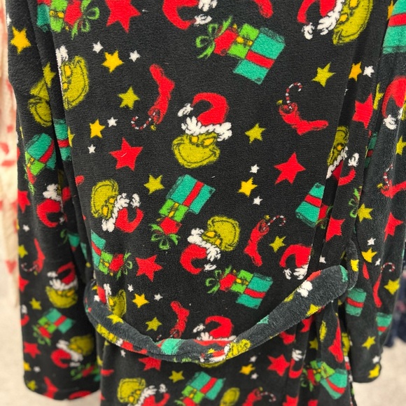 Dr Seuss The Grinch Soft Plush Robe Women’s Sz large 65th Anniversary NEW - Picture 2 of 2